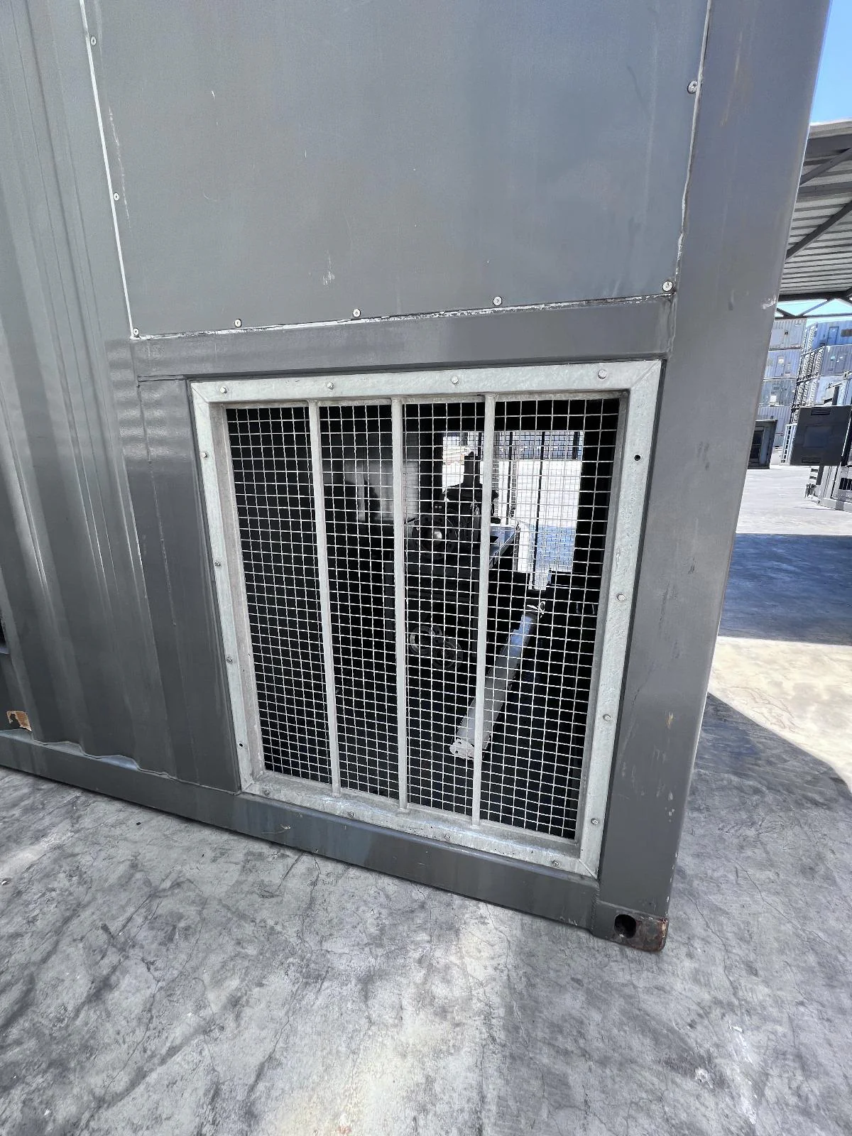 Cummins QSK60-G5 Enclosed Natural Gas Generator - 1500kva (used under 500hours) - Image 10