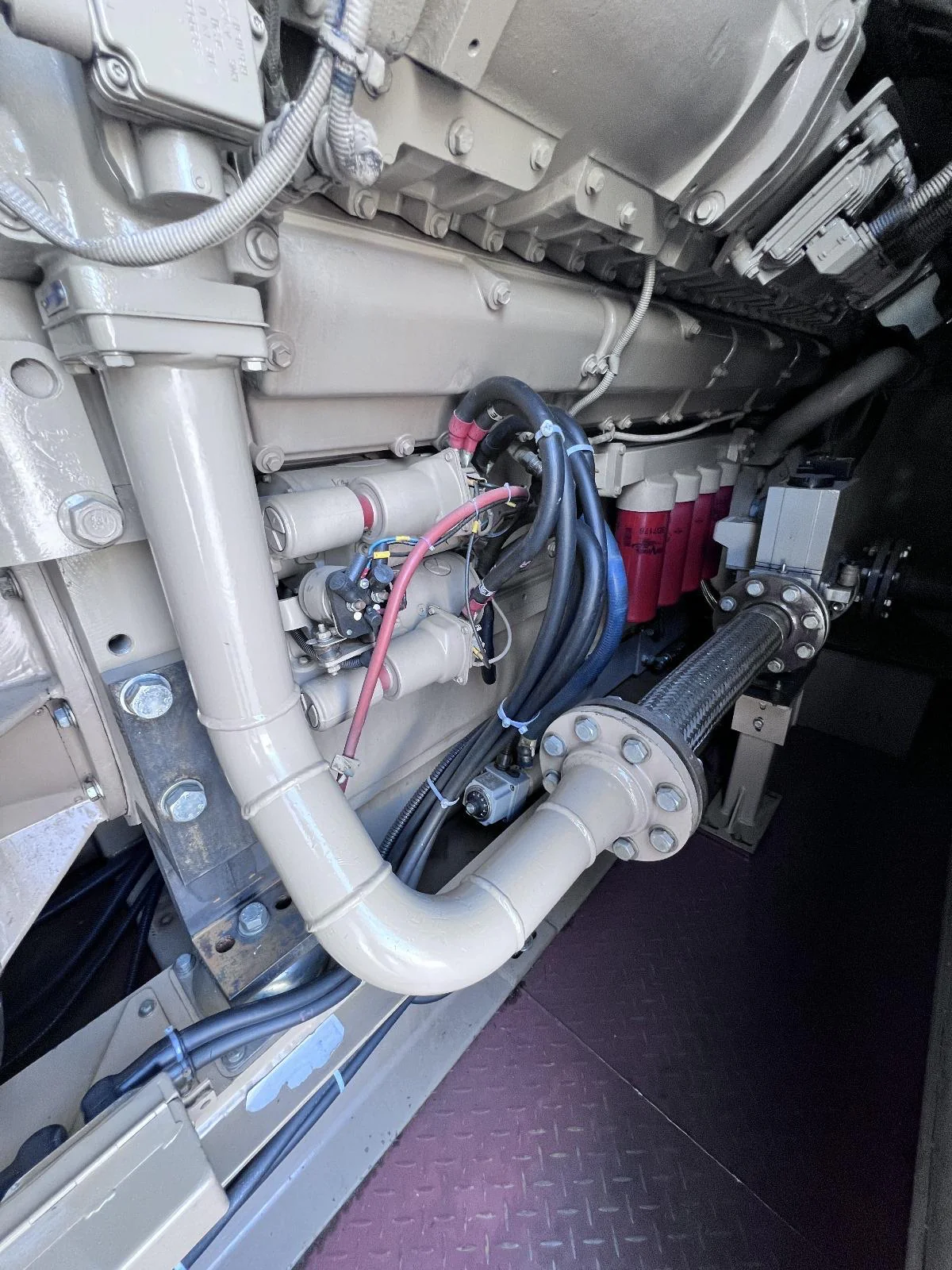 Cummins QSK60-G5 Enclosed Natural Gas Generator - 1500kva (used under 500hours) - Image 19