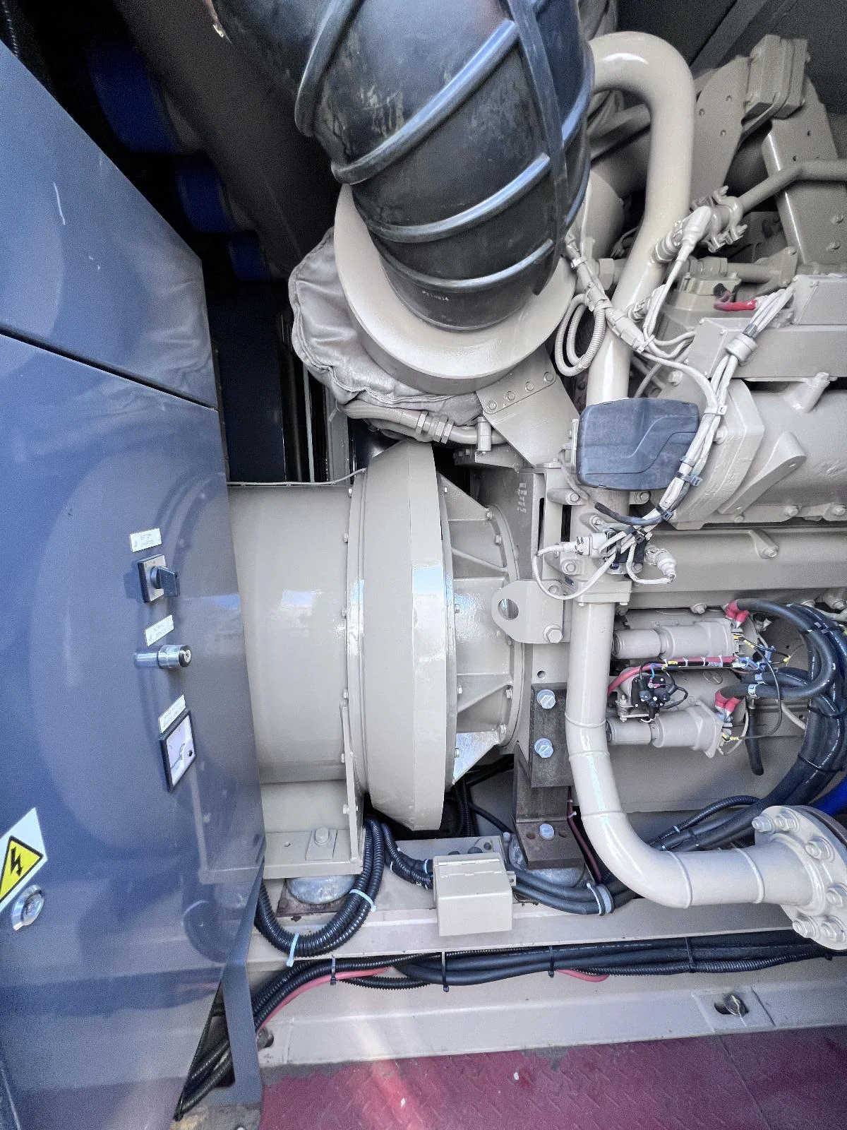 Cummins QSK60-G5 Enclosed Natural Gas Generator - 1500kva (used under 500hours) - Image 23