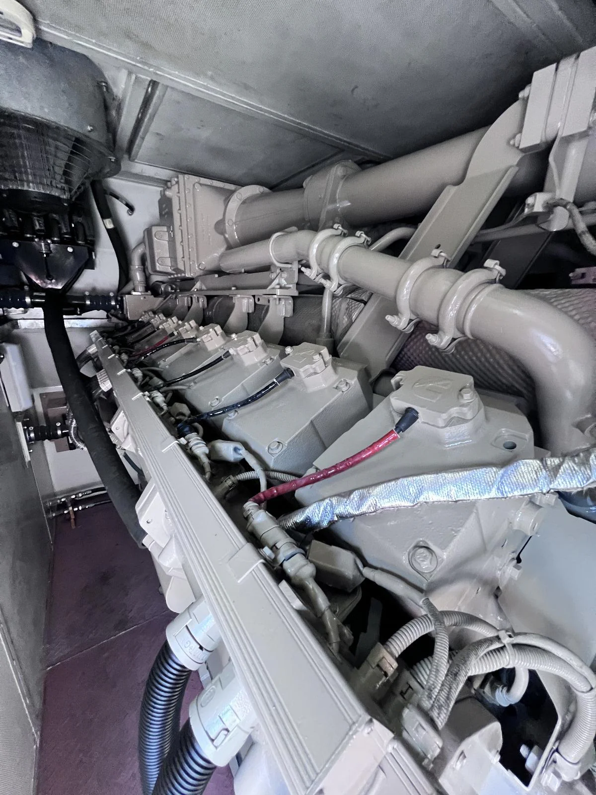 Cummins QSK60-G5 Enclosed Natural Gas Generator - 1500kva (used under 500hours) - Image 29
