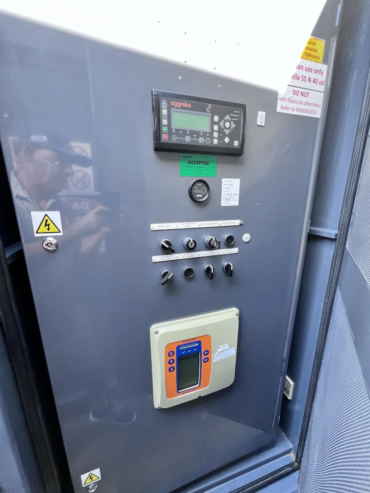 Cummins QSK60-G5 Enclosed Natural Gas Generator - 1500kva (used under 500hours) - Image 6