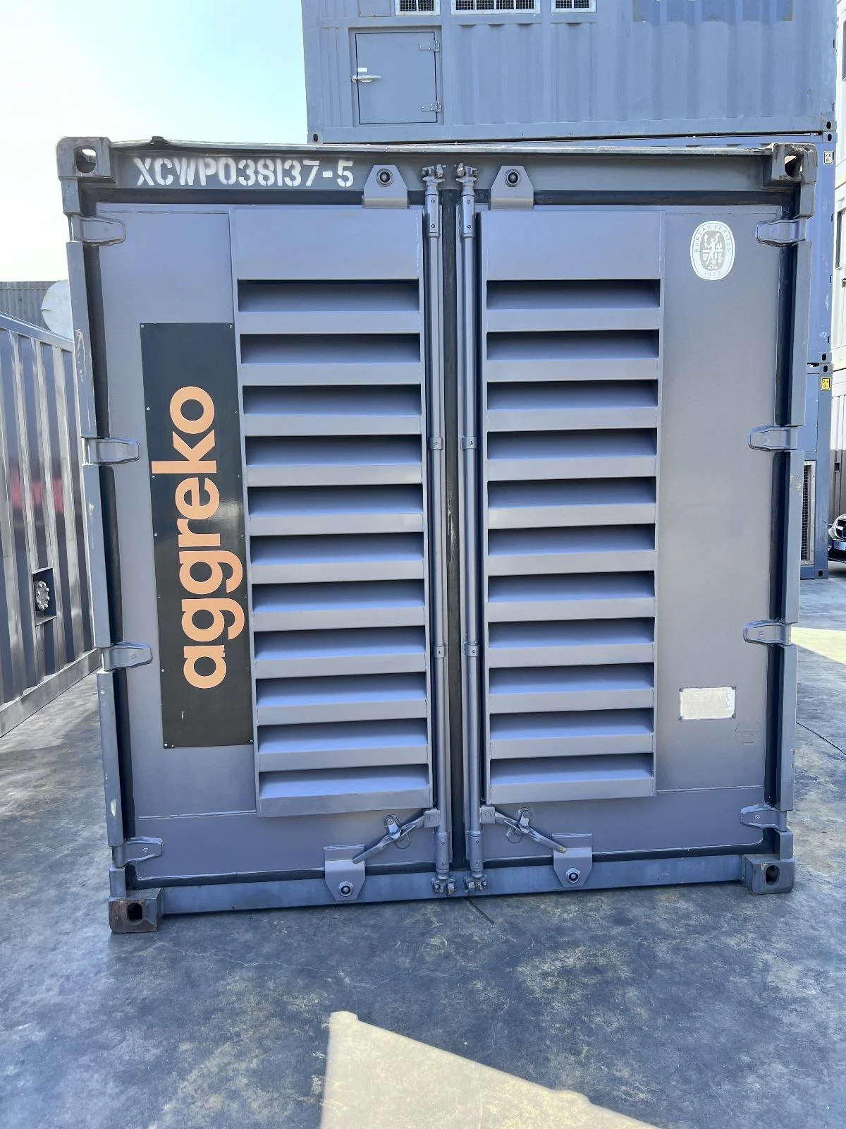 Cummins QSK60-G5 Enclosed Natural Gas Generator - 1500kva (used under 500hours) - Image 9